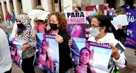 Feministas realizan protesta por casos de feminicidios en la entidad