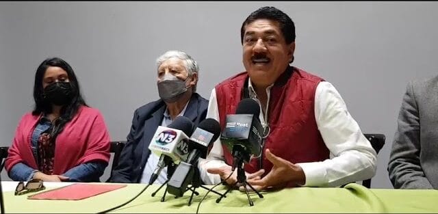 Ulises Ruíz encabeza rueda de prensa “Por la Refundación del PRI”