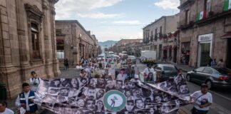 “Los seguimos buscando”, otro año marchando por los desaparecidos.