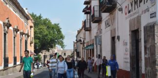 El cierre de calles para el 2º Informe de gobierno de Alfredo Ramírez Bedolla genera caos en el centro histórico de Morelia