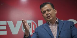 Un mitin político, el segundo informe del gobernador