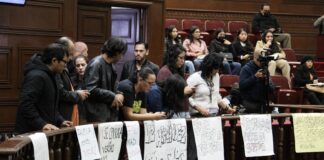 Periodistas michoacanos protestan por censura de diputada panista