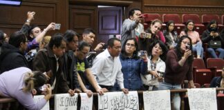 “No a la censura”, se pronuncian periodistas en el Congreso Local