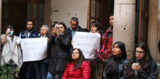 Secundaria Popular Carrillo Puerto denuncia desalojo haciendo uso de la fuerza pública