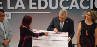 Entregan plazas a trabajadores y administrativos de la SEE