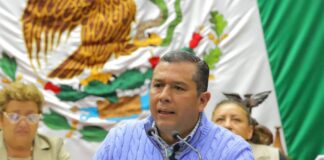 Juan Carlos Barragán busca por ley garantizar programa de apoyo a familias de menores con cáncer