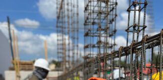 Mujeres que construyen