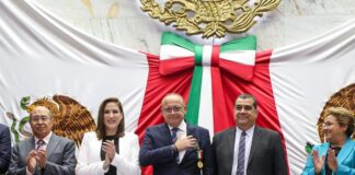 Reconoce 75 Legislatura a Juan Bosco Martínez y a Nicolás De La Torre con la Condecoración “Melchor Ocampo”