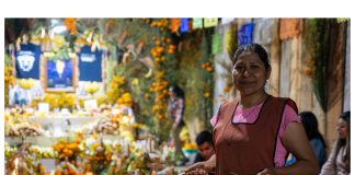 Altares monumebtales en casa, la tradición en Cuanajo
