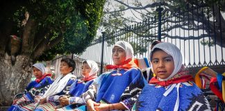 La herencia viva de Jarácuaro: Nietos y abuelos unidos por la Danza de los Viejitos