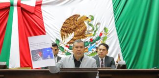 Juan Carlos Barragán presenta reforma para establecer como requisito la licencia de conducir para la compra de vehículos