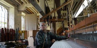 De los telares de la infancia a los hilos de la memoria: la vida de Rafael Torres