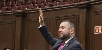 Reyes Galindo presenta iniciativa para frenar el Burnout, “síndrome de estrés laboral”, en trabajadores del Estado y municipios*Con esta iniciativa Michoacán se convierte en el primer estado del país en abordar dicha problemática.