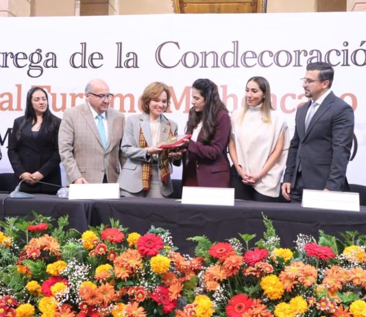 Entrega Congreso del Estado Condecoración “Mérito al Turismo Michoacano 2025” a Margarita Arriaga Pierres