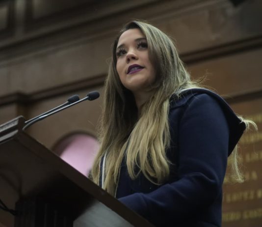 Desde tribuna, Xóchitl Ruíz propone donación de un mes de salario de diputados de la LXXVI Legislatura para familias de militares caídos