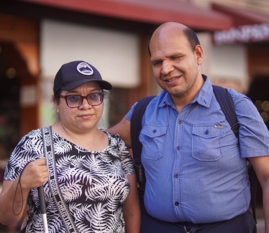 Vivir la ciudad sin verla: retos diarios de la discapacidad visual