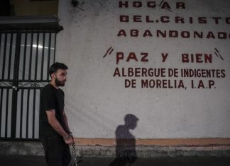 Antes del viacrucis, la fe toma forma en la Juárez