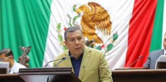 Celebra Barragán aprobación de reforma que planteó para regular el uso de celulares en primaria y secundaria