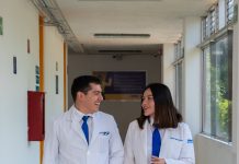 Cuando el miedo ya no decide: dos estudiantes de la UVAQ llevaron su vocación médica hasta Colombia