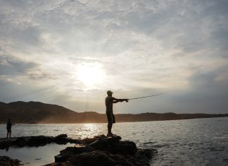 Donde el mar todavía da de comer: los pescadores de Caleta de Campos