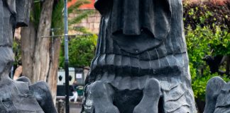 Las Tarascas amanecen con basura tras festejos por triunfo de México