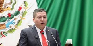 Presenta Vicente Gómez inciativa para fortalecer la educación digital en Michoacán