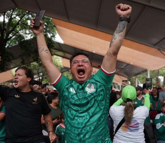 Entre gritos, abrazos y esperanza: Morelia celebra el primer triunfo de México