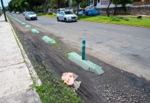 Una ciclovía de dos caras: obstáculos empujan a pedalear sobre avenida Múgica