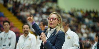 A CREER EN SÍ MISMOS, INVITÓ YARABÍ ÁVILA A ASPIRANTES QUE REALIZAN EL EXAMEN DE ADMISIÓN A LA UMSNH