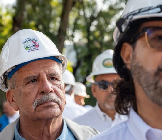 Jubilados convierten aniversario 89 de la CFE en protesta nacional por pensiones