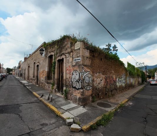 Lluvias evidencian deterioro en viviendas antiguas de Morelia