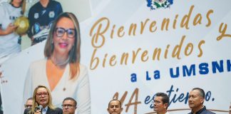LA UMSNH TIENE QUE SER UNA EXTENSIÓN DEL HOGAR, SEÑALA YARABÍ ÁVILA ANTE FAMILIARES DE ESTUDIANTES DE BACHILLERATO